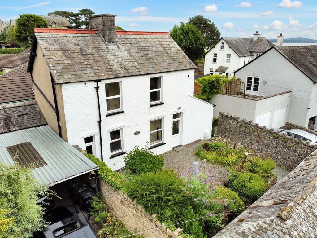 Gardeners Cottage Kirkhead Road Image 0