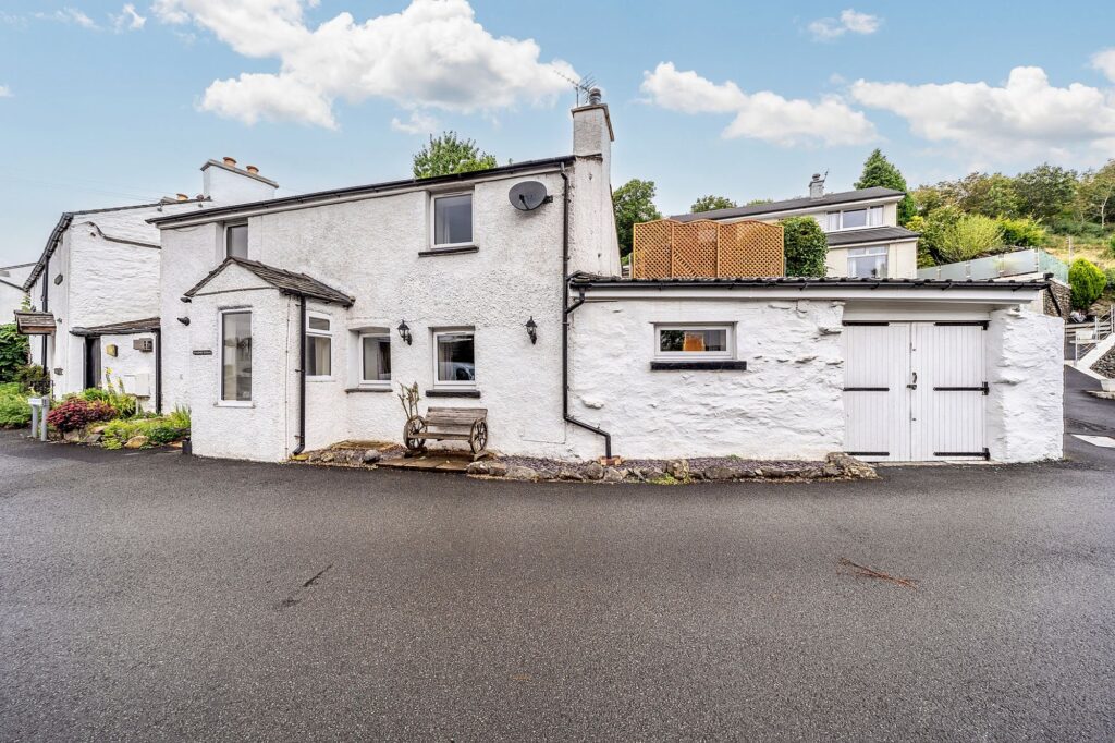 Mariners Cottage Back O The Fell Road Image 0